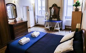 Domus Titiana Amazing Apartment In Trastevere